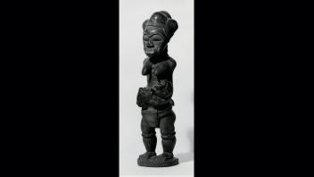 Madonna and child wooden carving. From the Baule territory of Central Côte d'Ivoire, West Africa.