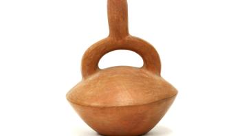 Peruvian Ceramic 14 x 14 x 18 cm